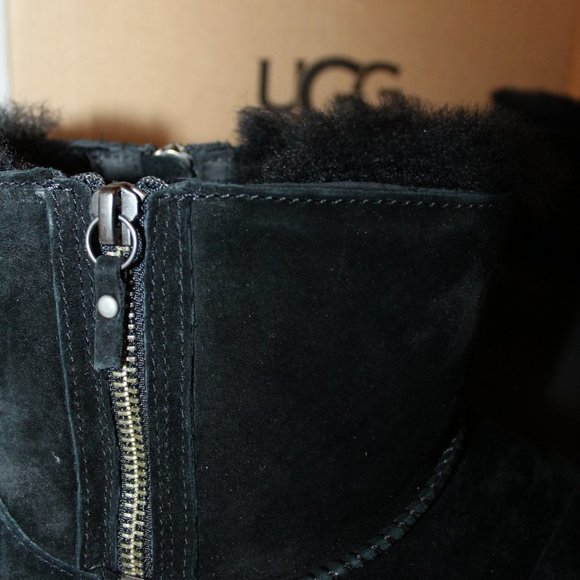UGG BLACK WATER‎ RESISTANT DOUBLE ZIP MINI BOOTS - Picture 4 of 9